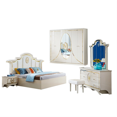 Cappellini MDFの現代アパートの寝室セットの家具ODM OEMの控えめな贅沢