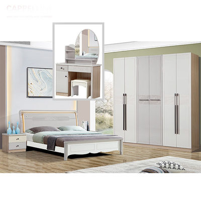 Size Minimalist Bedroom Furniture Cabrini王はホテルの家を置く